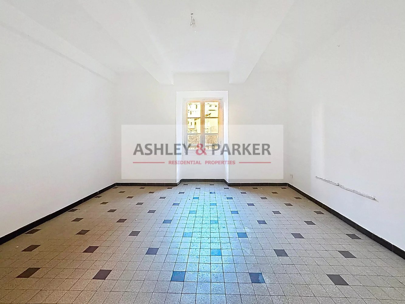 Property photo 1 in Port