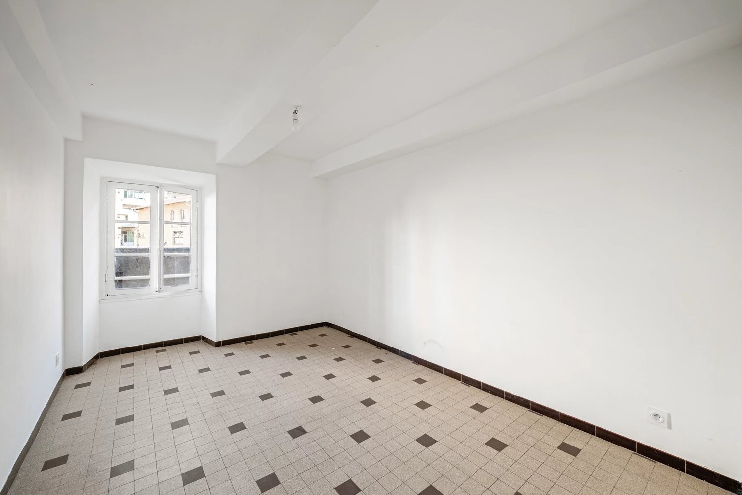 Property photo 10 in Port