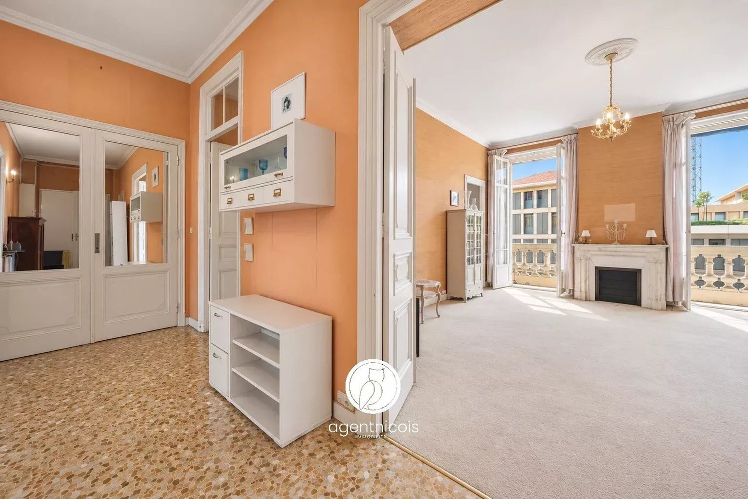 Property photo 3 in Carre d'Argent