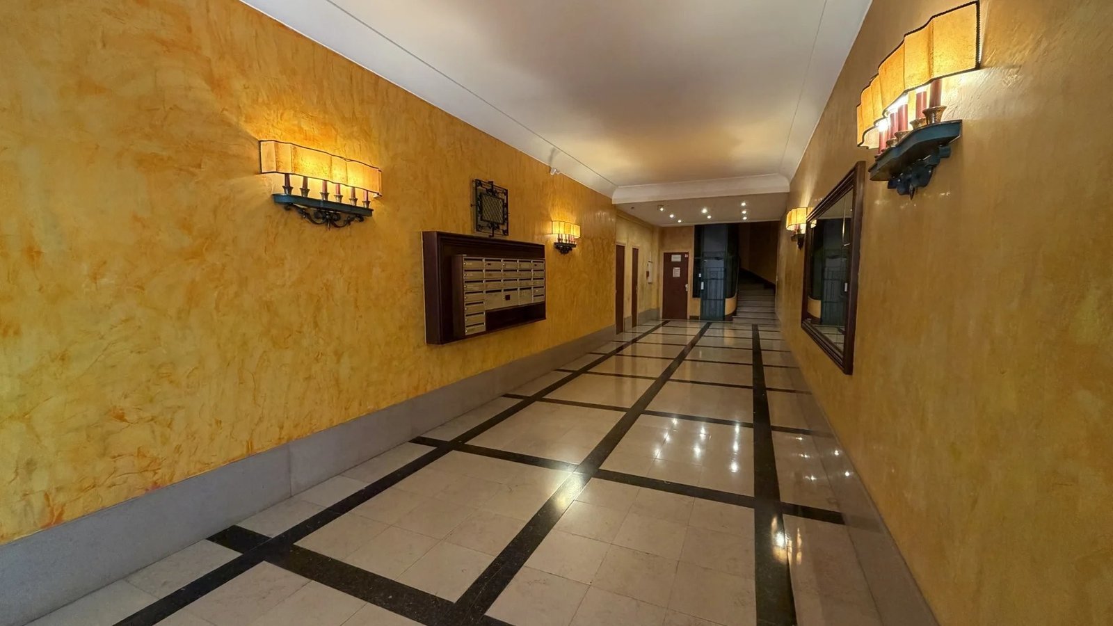 Property photo 3 in Carre d'Argent