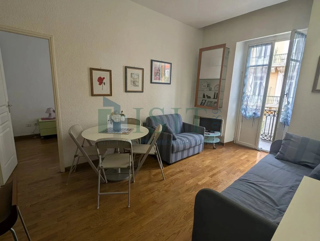 Property photo 2 in Carre d'Argent