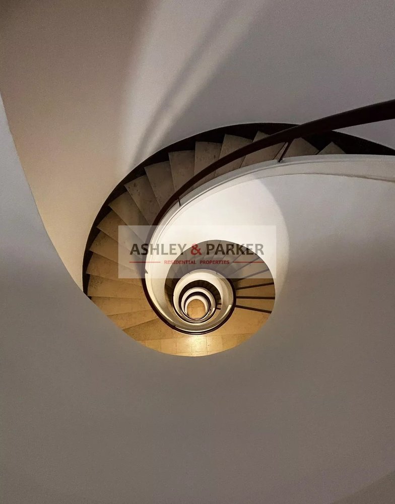 Property photo 10 in Carre d'Or
