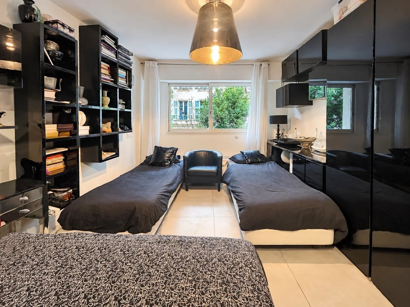 Property photo 5 in Carre d'Or