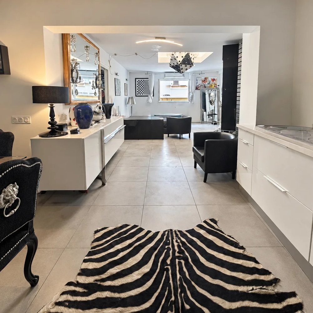 Property photo 2 in Carre d'Or