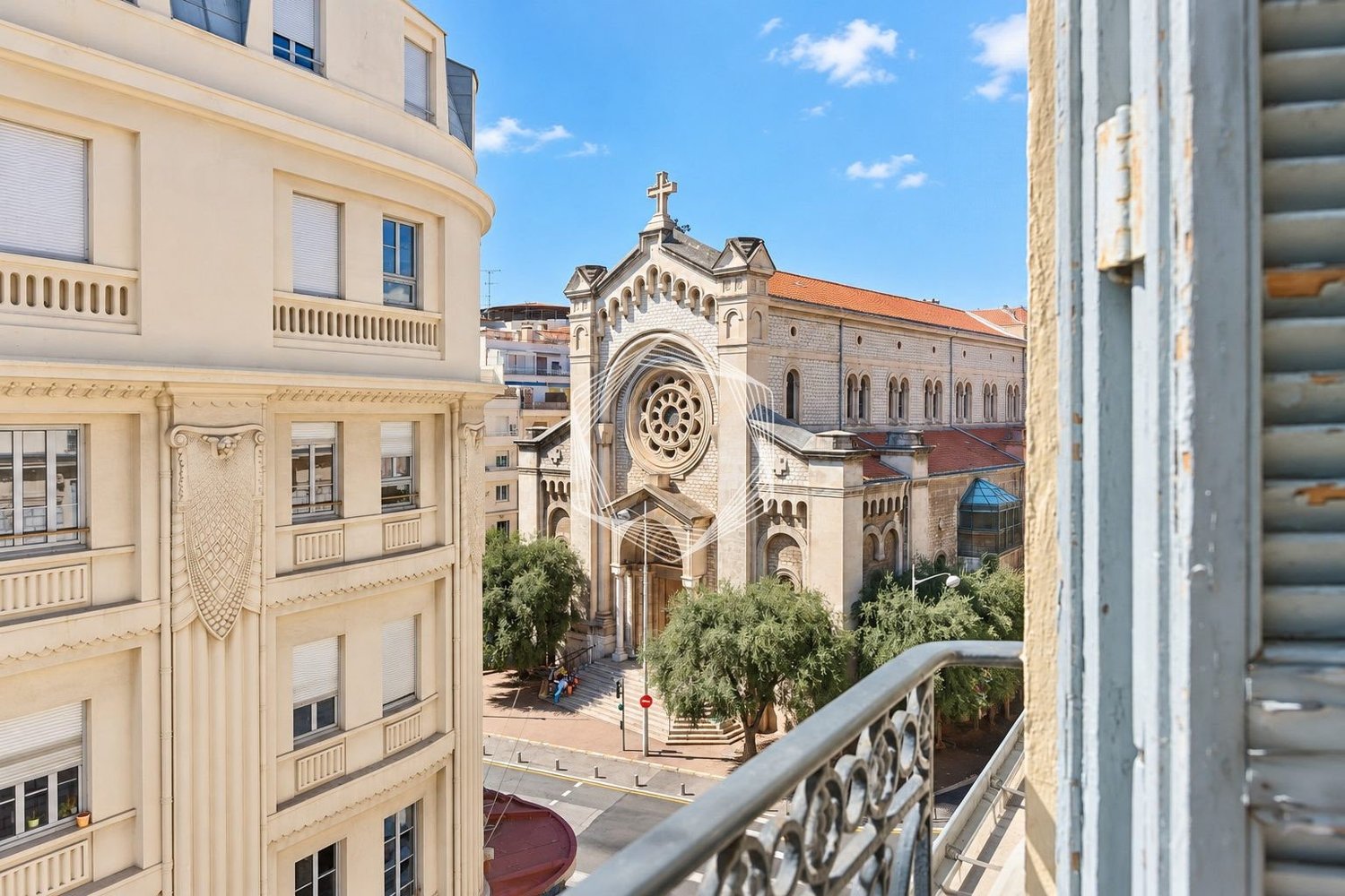 Property photo 8 in Carre d'Or