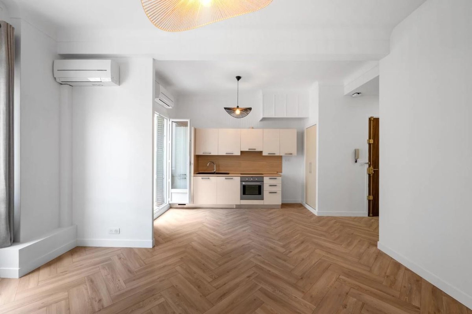 Property photo 1 in Carre d'Or