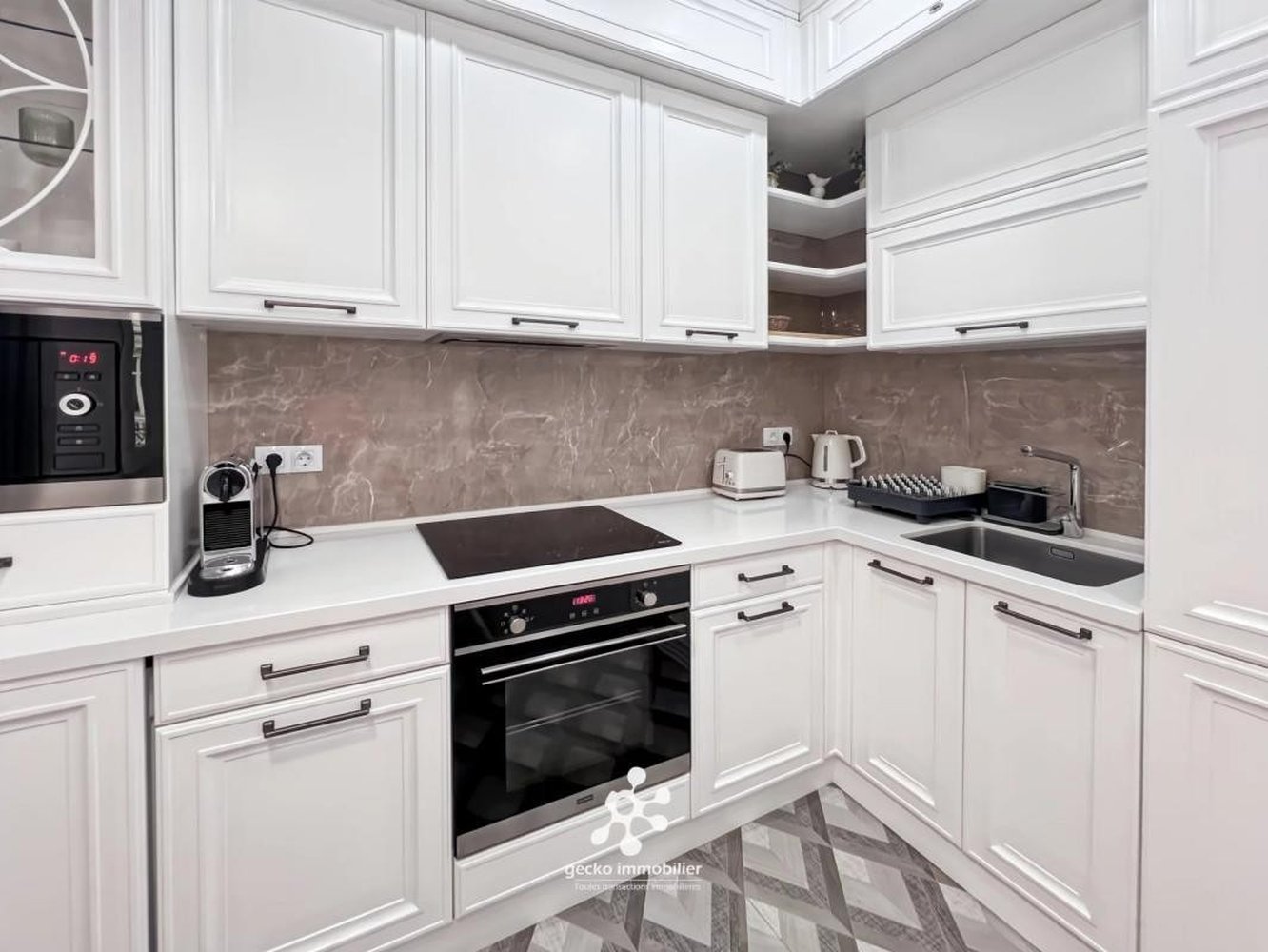 Property photo 4 in Carre d'Or