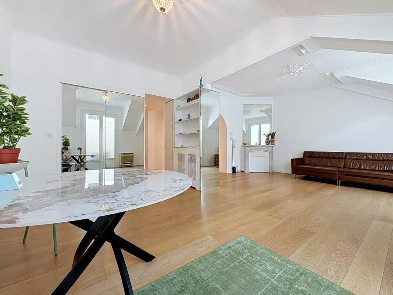 Property photo 4 in Carre d'Or