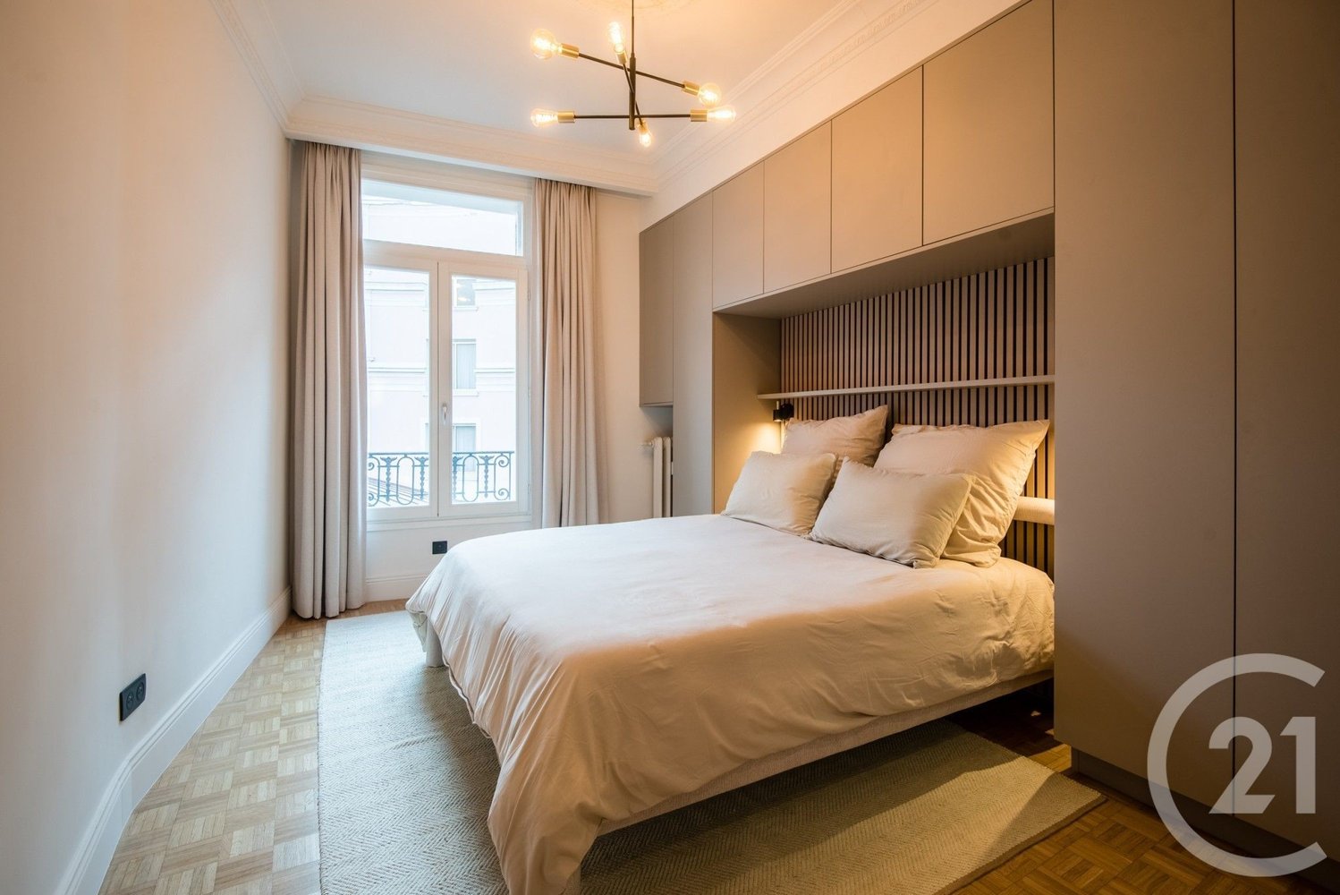 Property photo 6 in Carre d'Or
