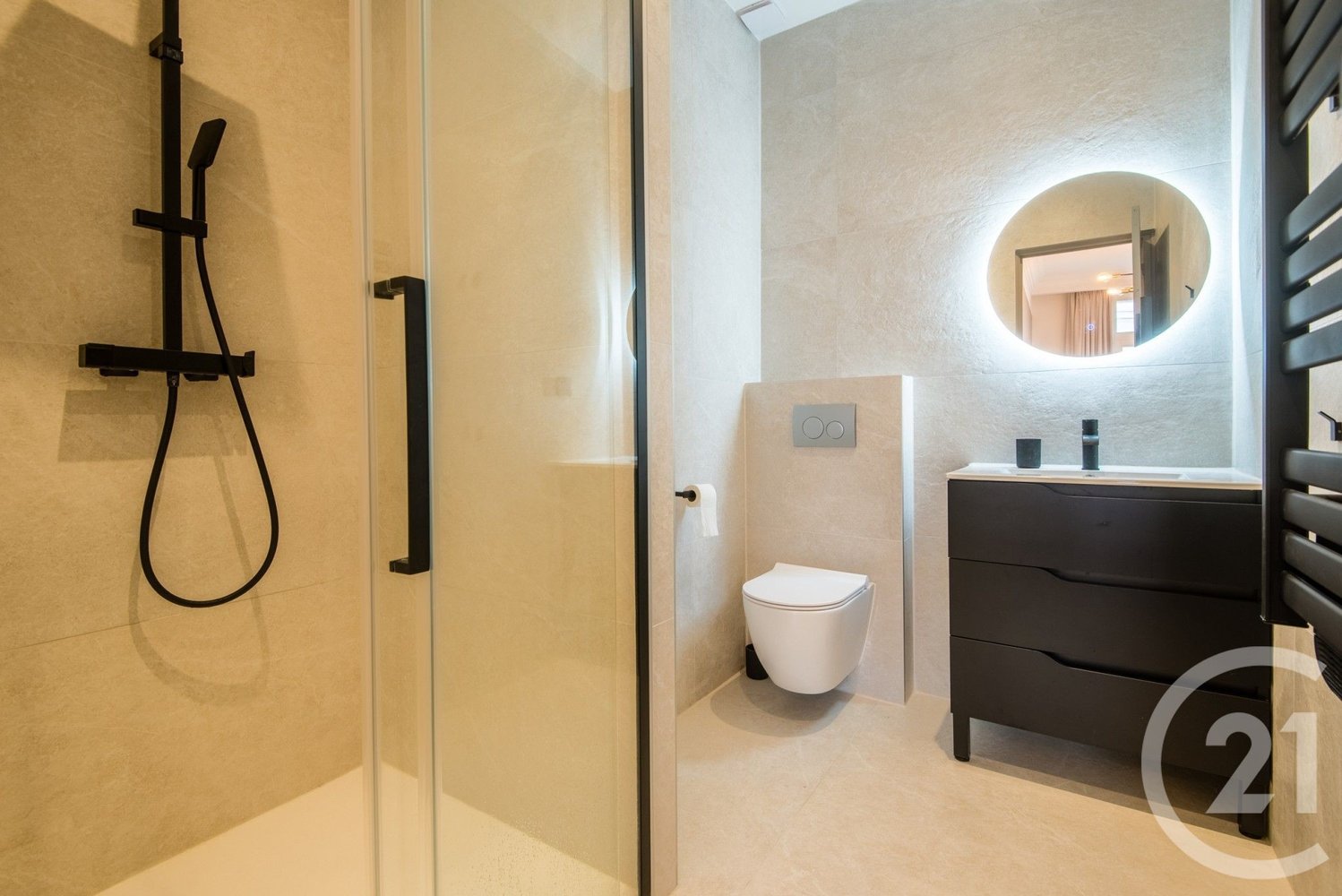 Property photo 11 in Carre d'Or