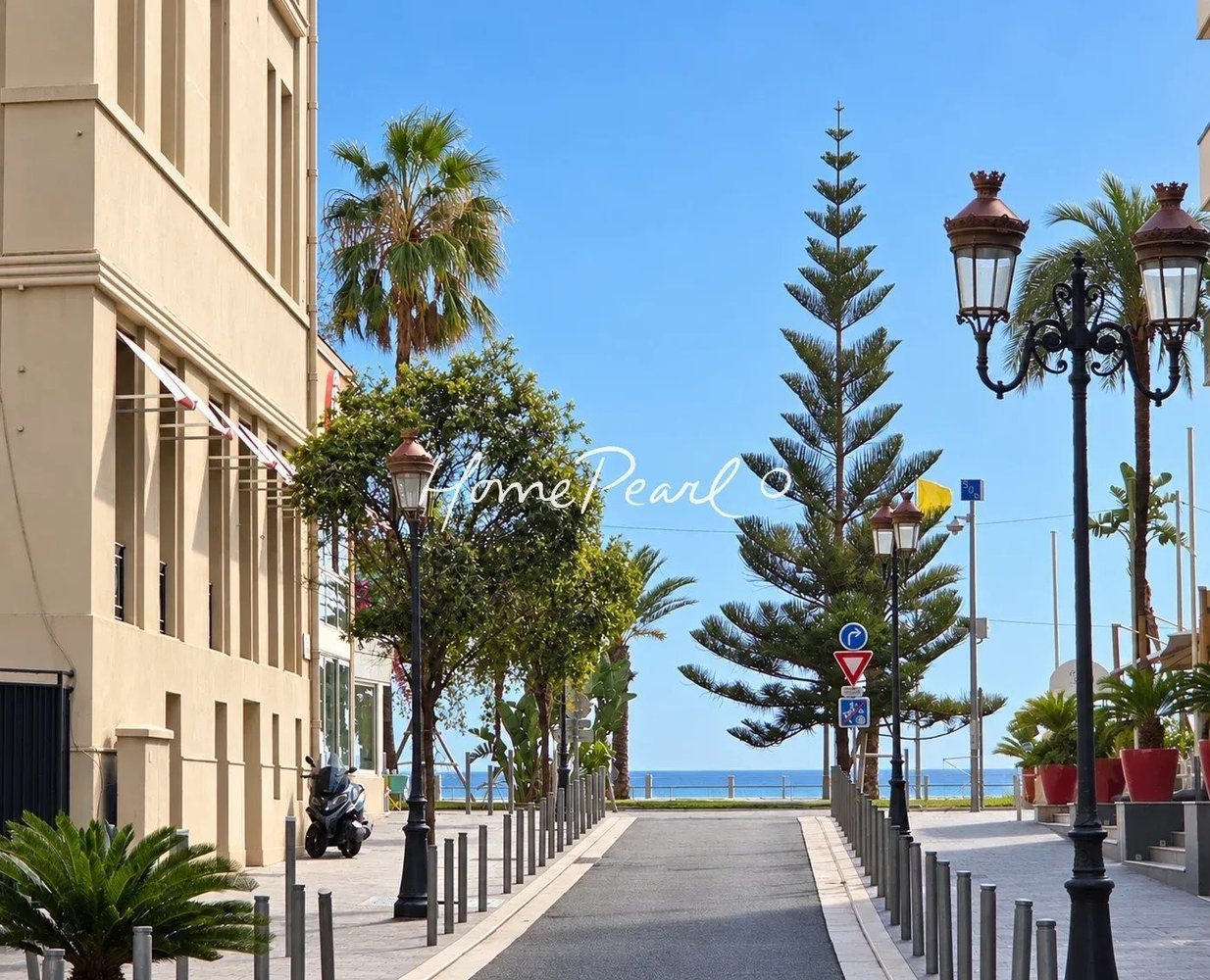 Property photo 1 in Carre d'Or