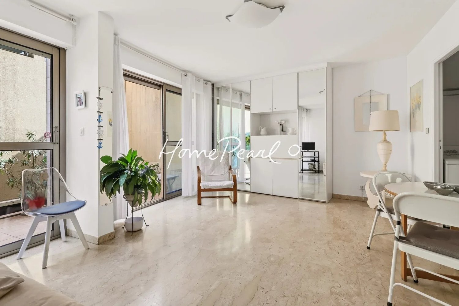 Property photo 5 in Carre d'Or