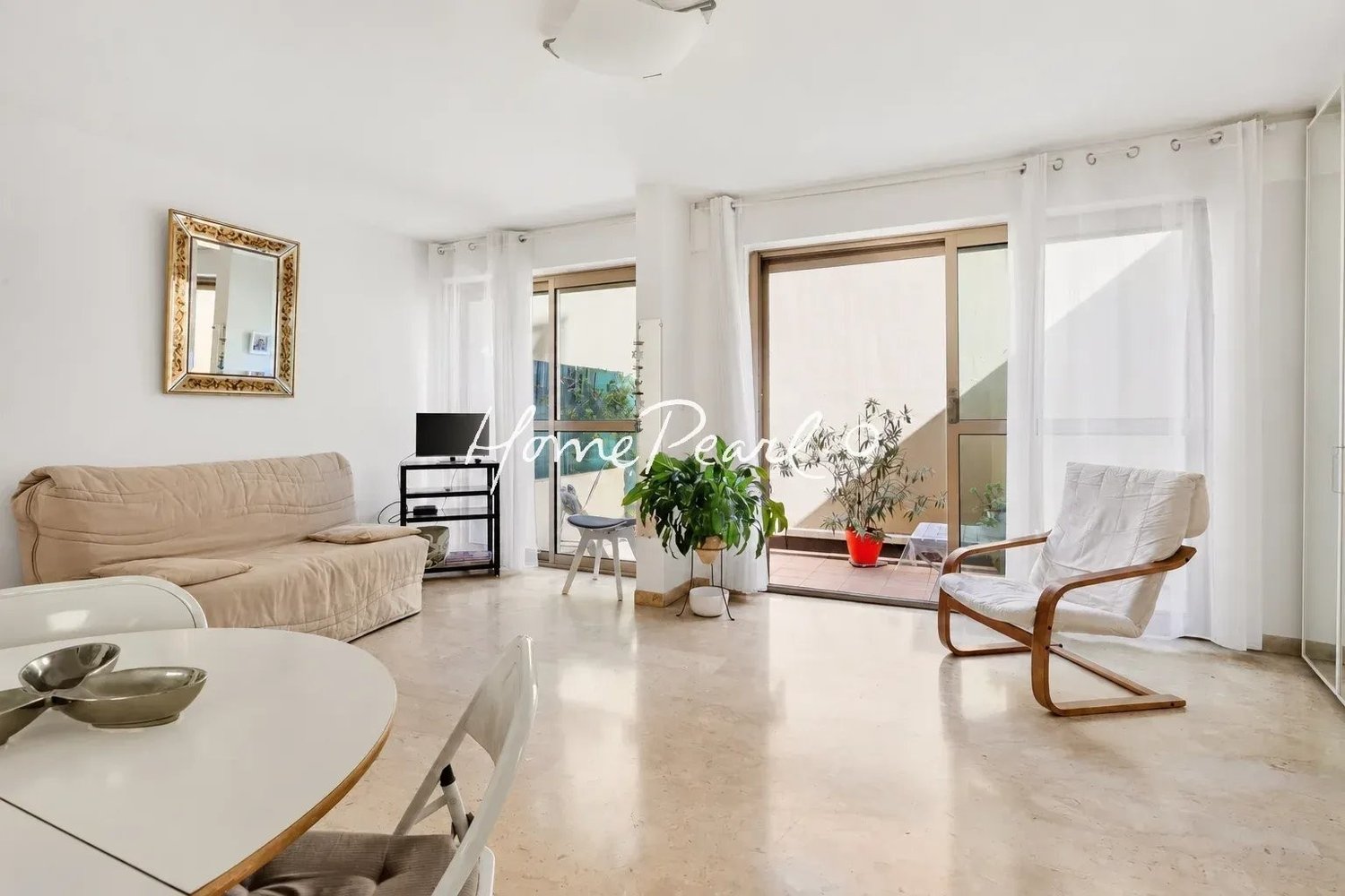 Property photo 4 in Carre d'Or