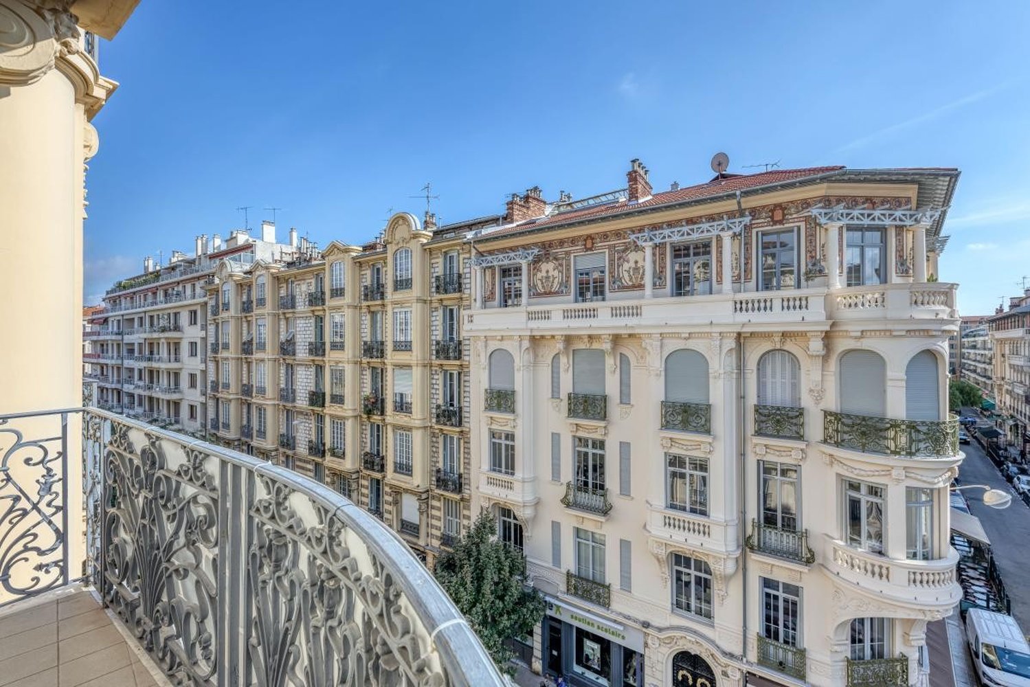 Property photo 16 in Carre d'Or