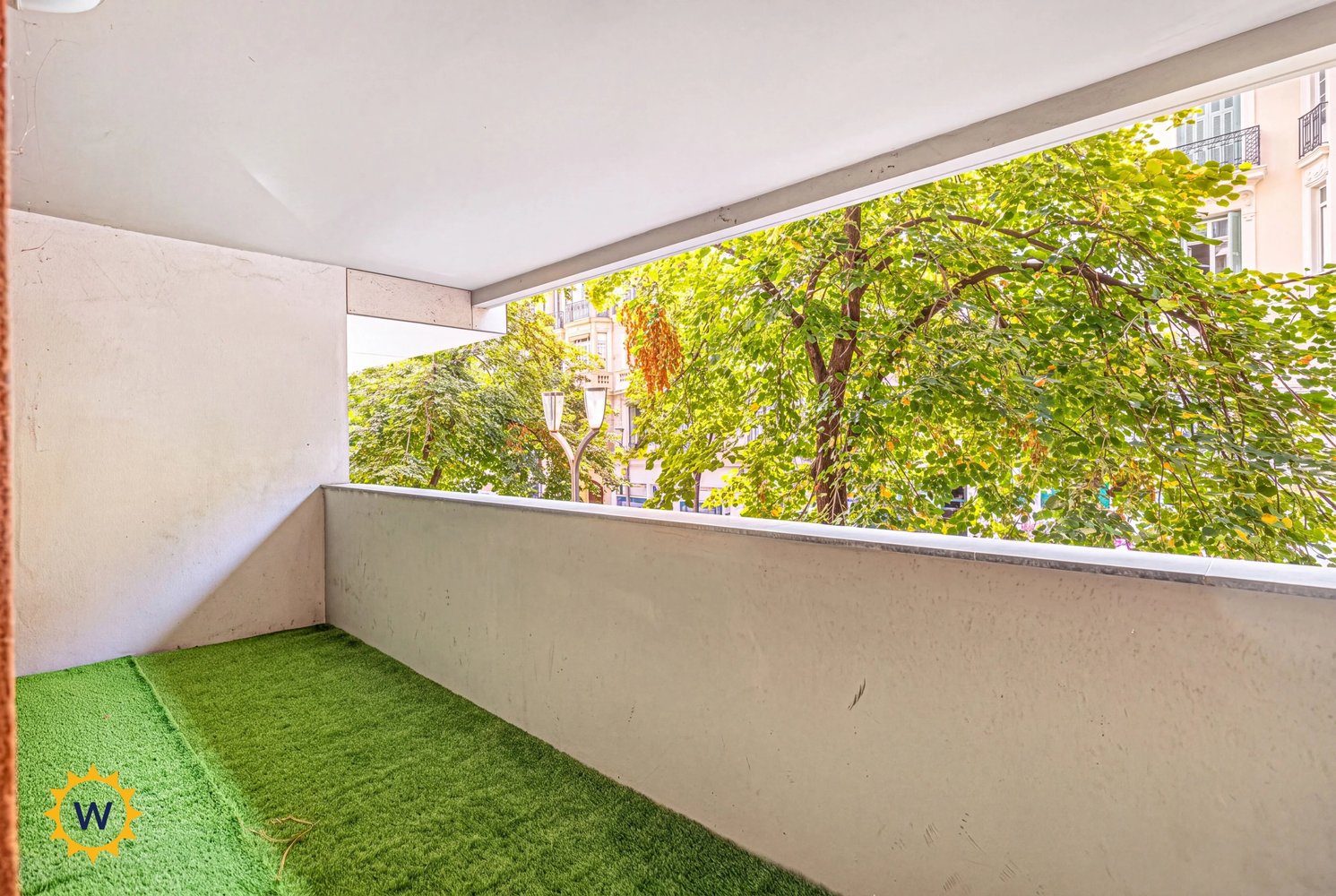 Property photo 2 in Carre d'Or