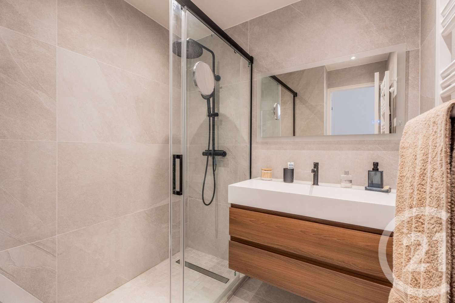 Property photo 5 in Carre d'Or