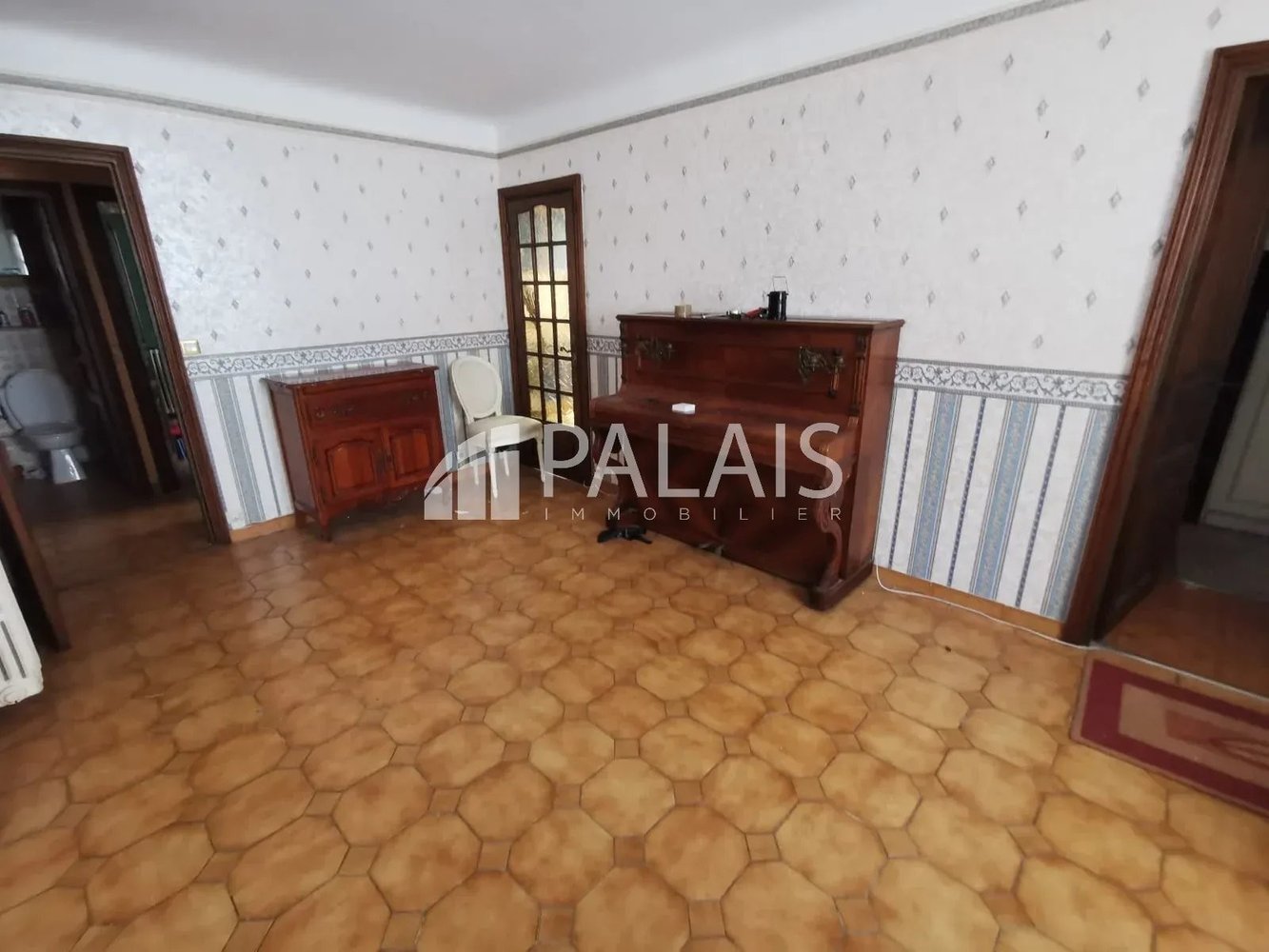 Property photo 1 in Old Town