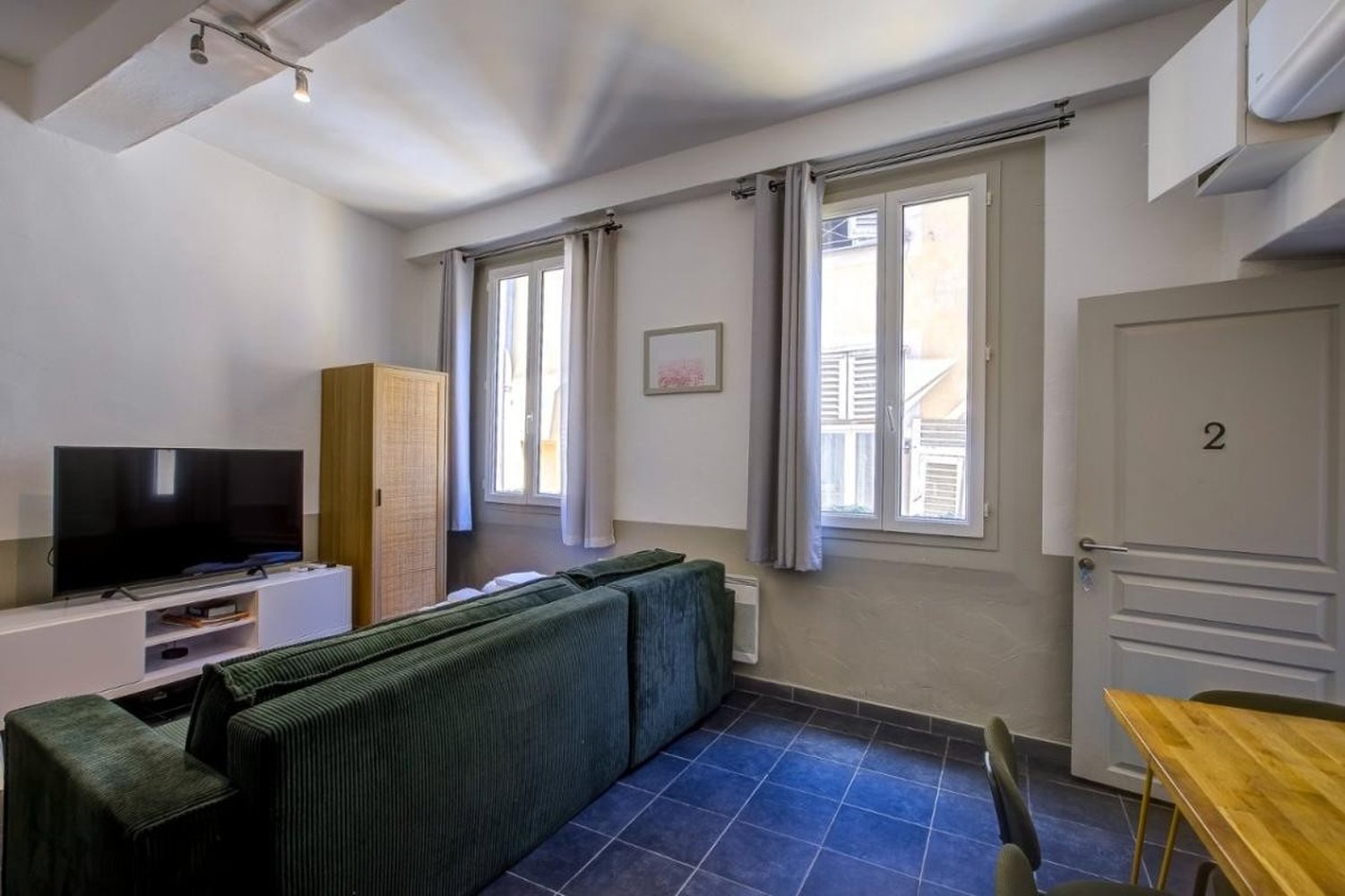 Property photo 4 in Old Town