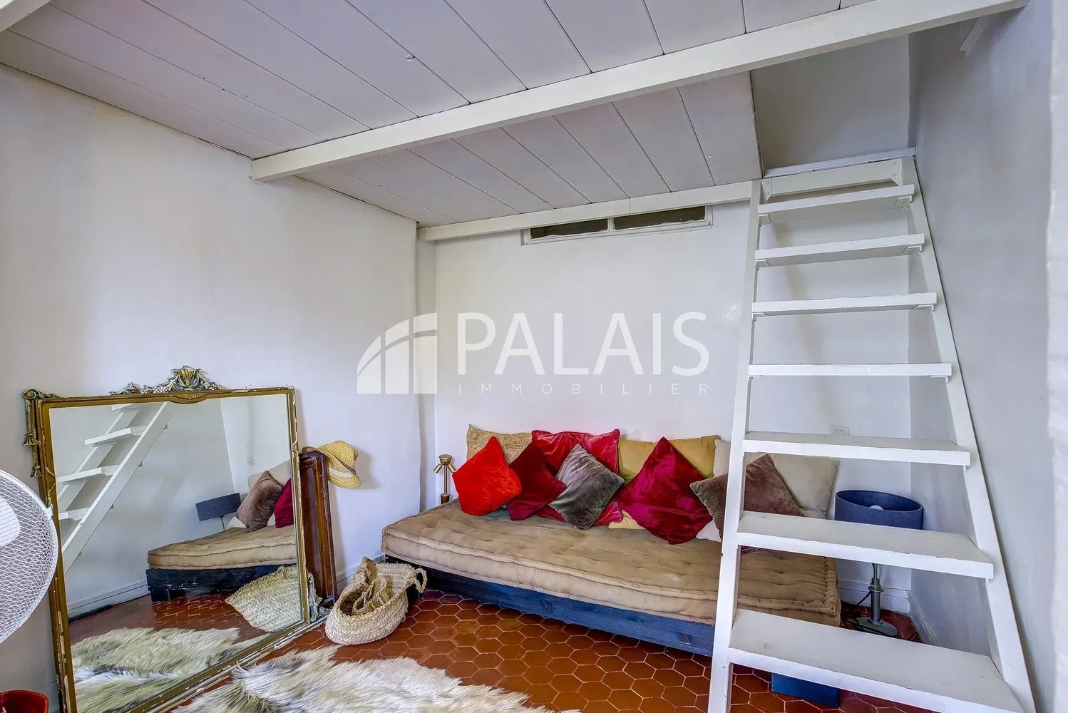 Property photo 4 in Old Town