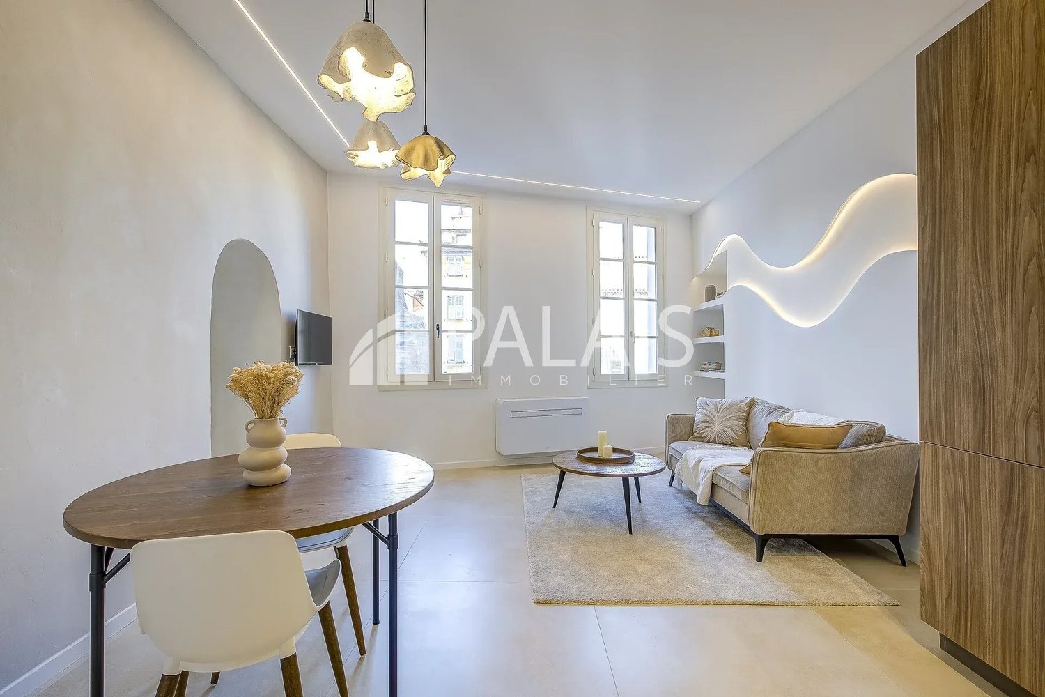 Property photo 2 in Old Town