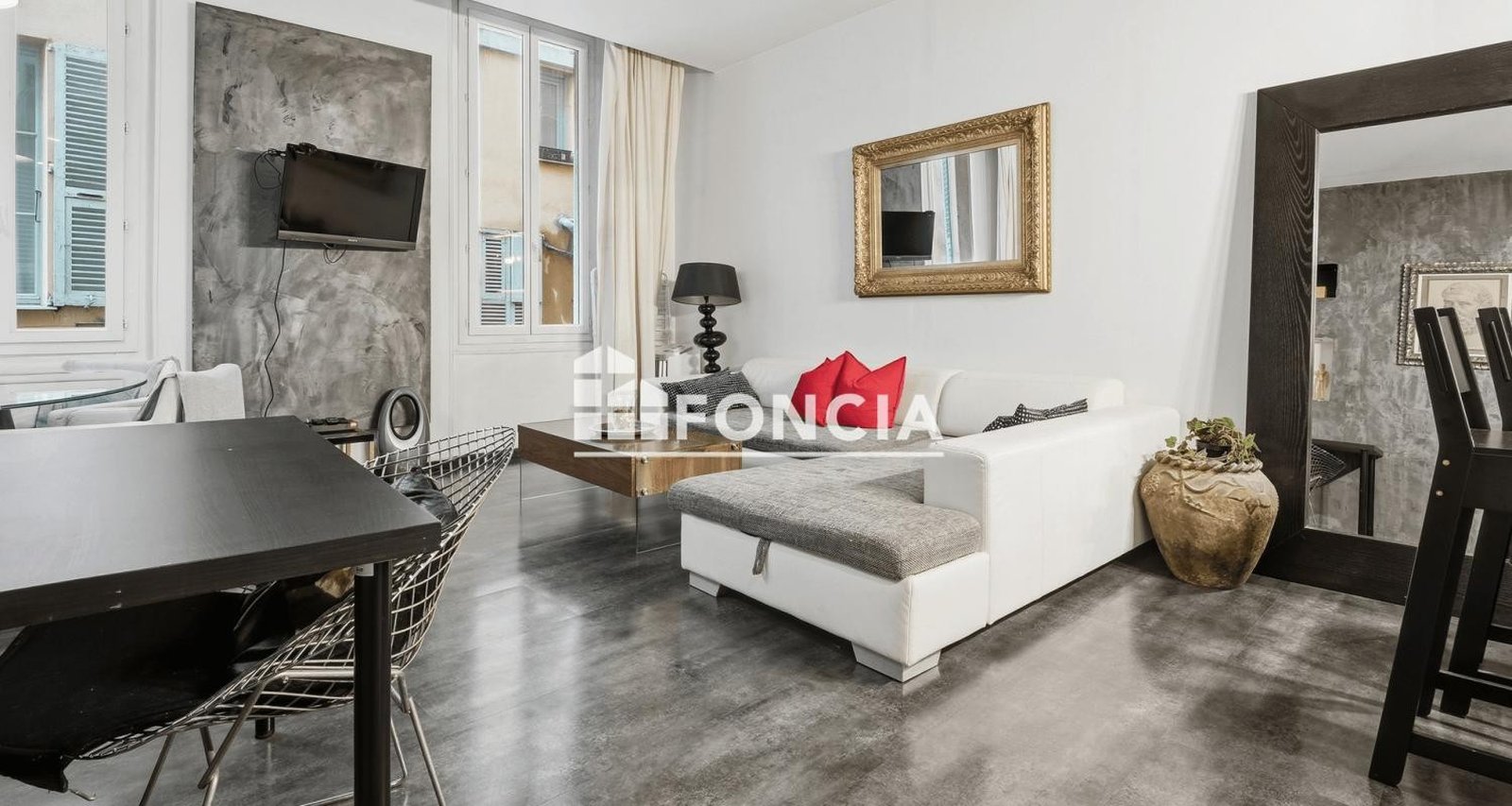Property photo 1 in Old Town