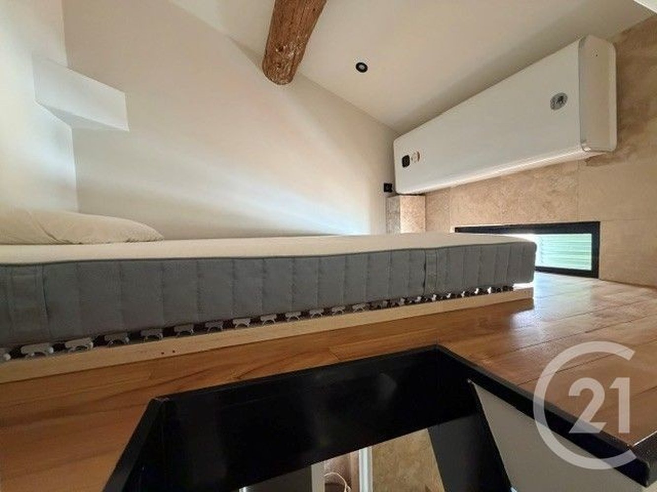Property photo 3 in Port